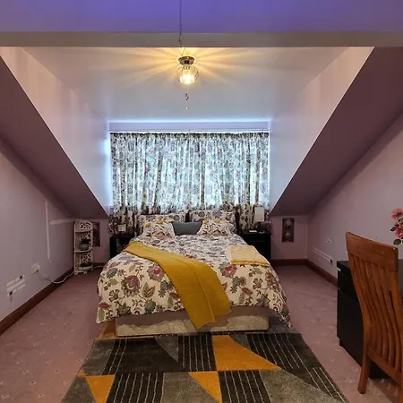 Another Sweet * Bradford (West Yorkshire)