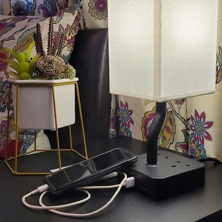 Another Sweet * Bradford (West Yorkshire)