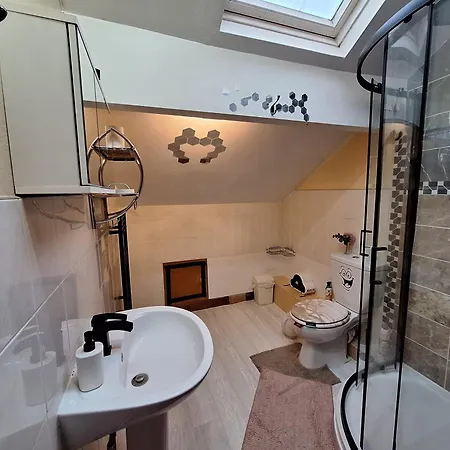 Another Sweet * Bradford (West Yorkshire)